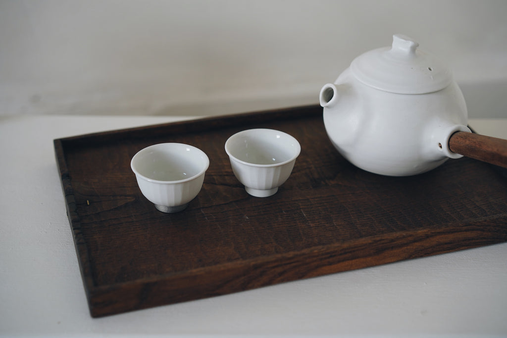 Keiichi Murakami - K-9b Black lacquered hand-carved wooden tray in Amur Cork wood