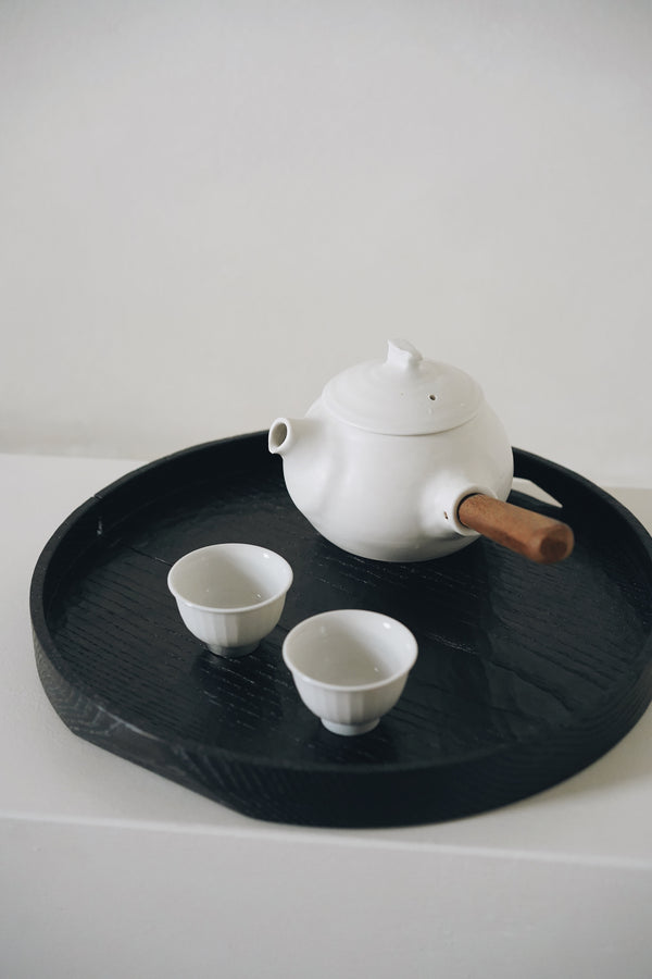 Keiichi Murakami - K-1 Black lacquered hand-carved wooden tray in Japanese cherry wood