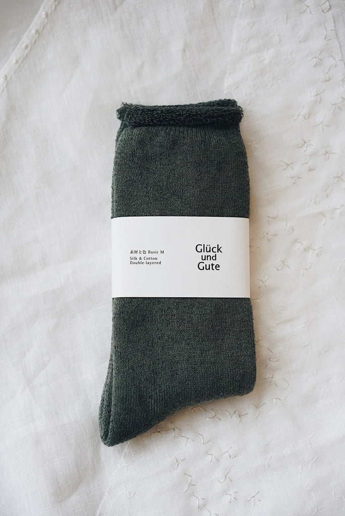 Glück und Gute - Plain Silk & Cotton Double-layered Socks