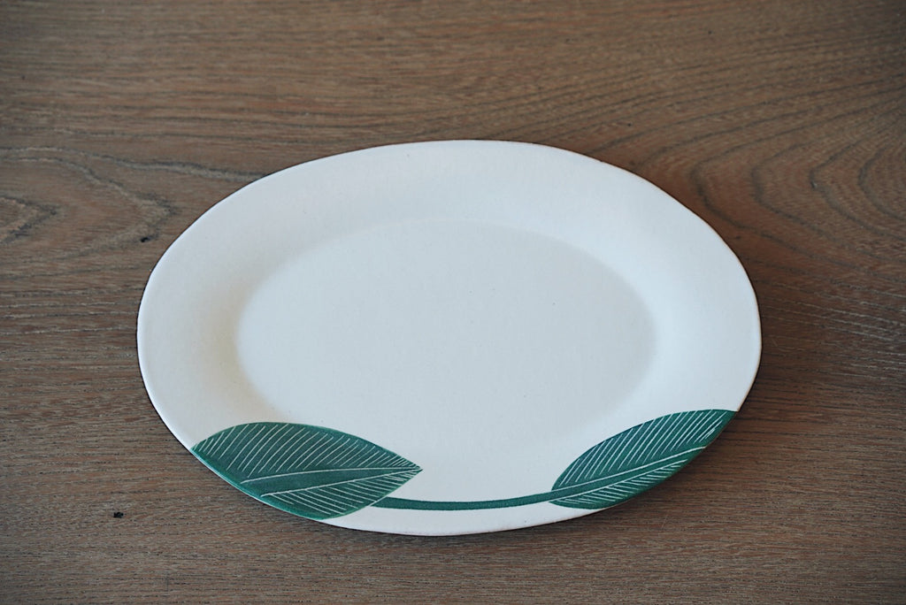 Momoko Otani - Banana Leaf Oval Plates