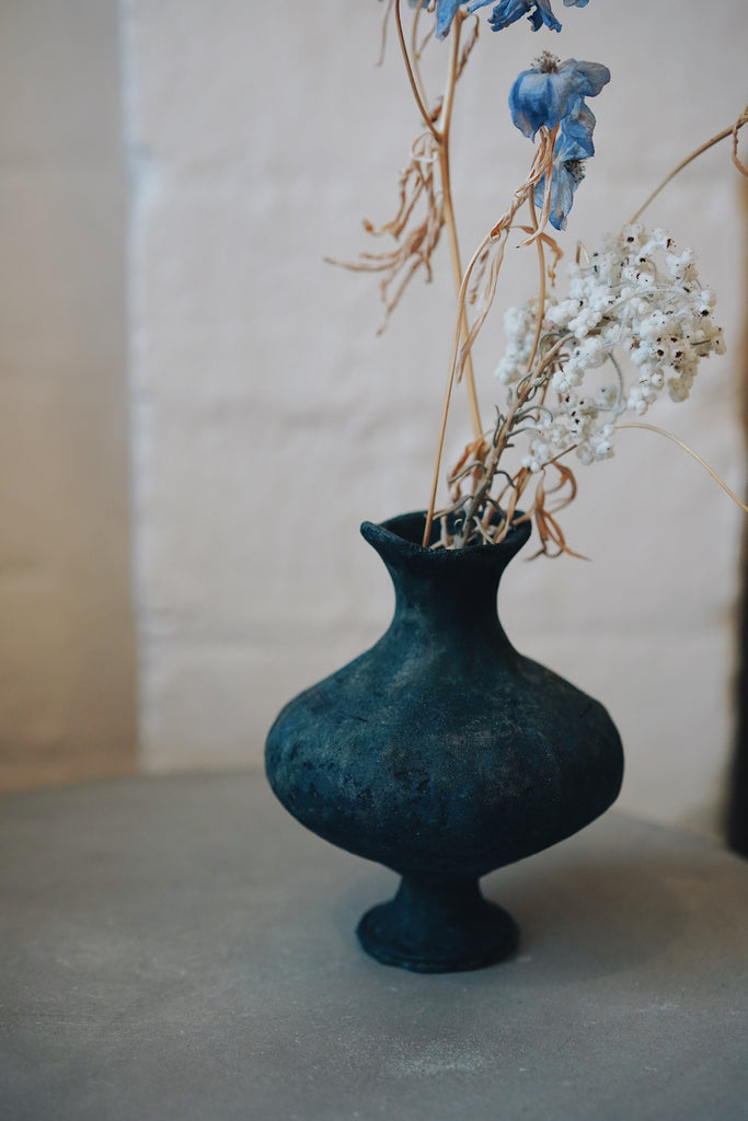 Akiko Yanagawa - Vases (LAST ONE)