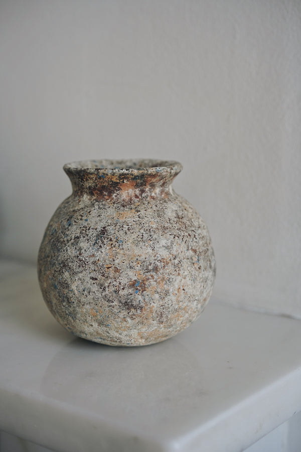 Akari Karugane - Vase/Pot (LAST ONE)