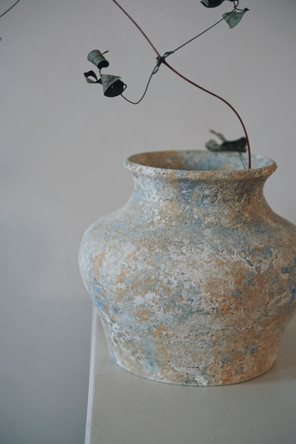 Akari Karugane - Vase (LAST ONE)