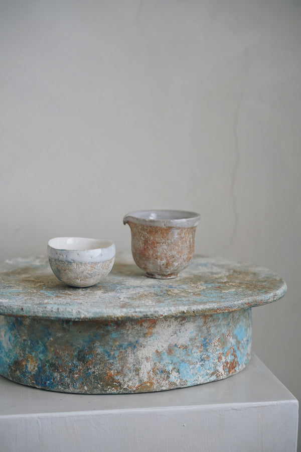 Akari Karugane - Ceramic Footed Stand
