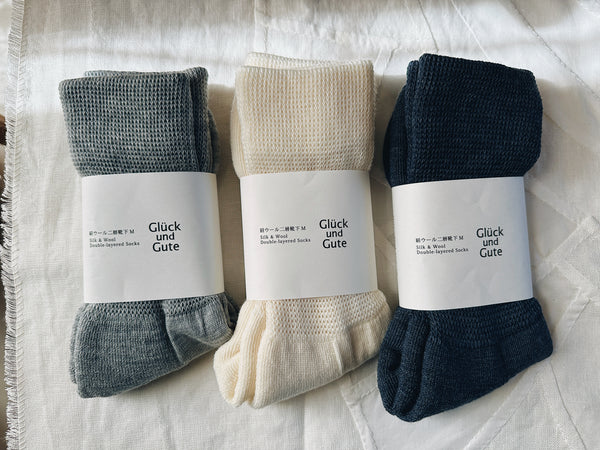 Glück und Gute - Double-layered silk & wool socks (24AW NEW ARRIVALS)