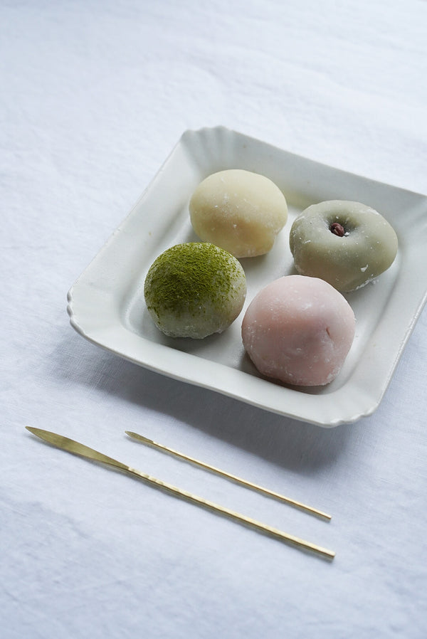 Yoshiko Hirose - Square Plates