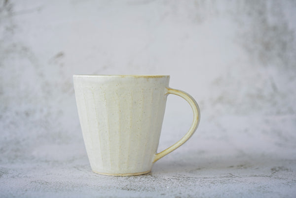 Aya Ogawa - Shinogi Mug Antique White