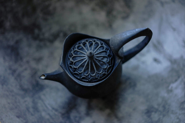 Taketoshi Ito - Black Teapot