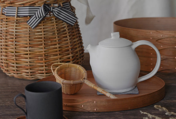 Katsufumi Baba - Matte White Porcelain Teapot