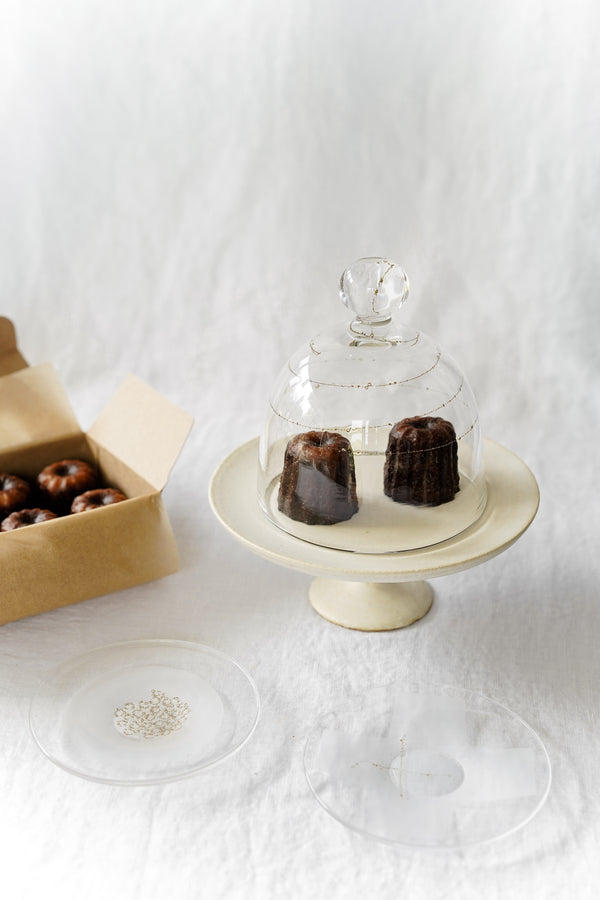 Nobuko Soda - Rustic Bubble Glass Cake Domes