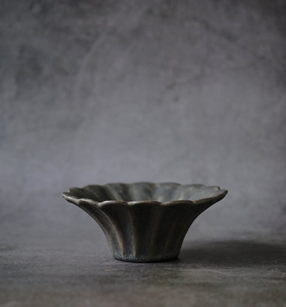 Kaname Takeguchi - Rinka Bowl Flower Blossom