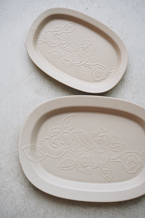 minä perhonen - Swing Camellia Plates (NEW)