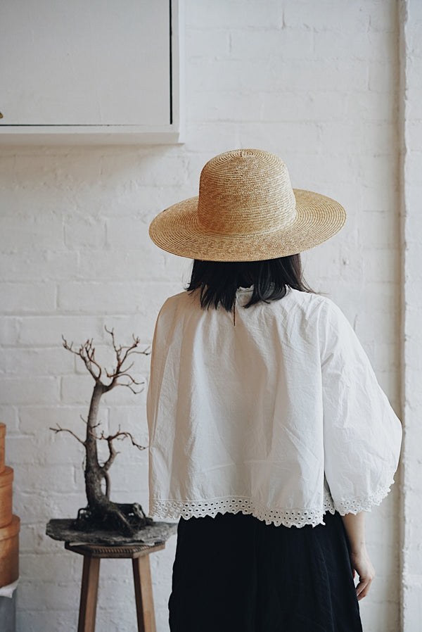 (NEW) Wica Grocery - Round Wide Brim Straw Hat