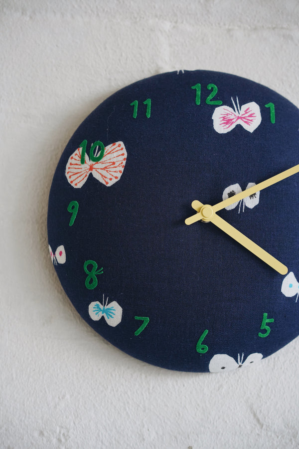minä perhonen - Hana Hane Clock