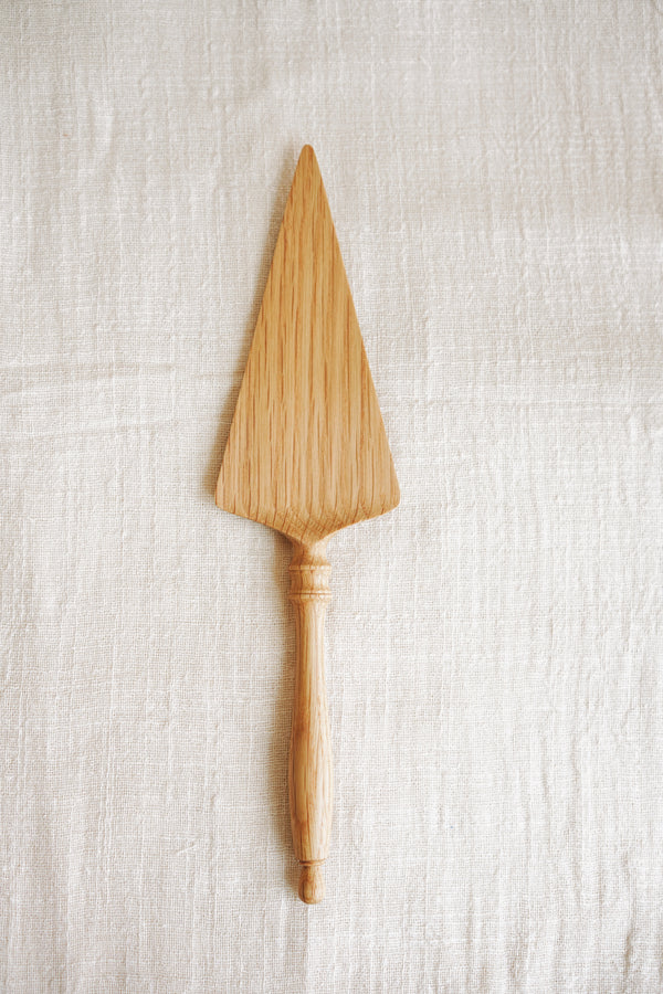 Kenta Nakanishi - Wooden Cake Server