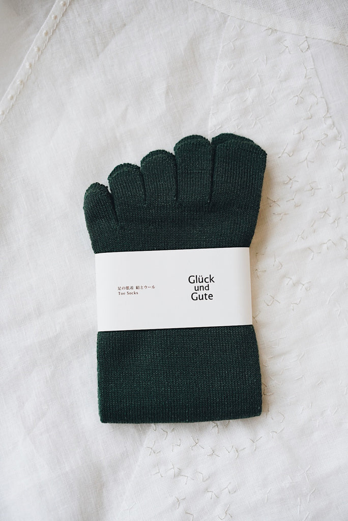 Glück und Gute - Five-toe silk & wool socks (NEW COLOURS)