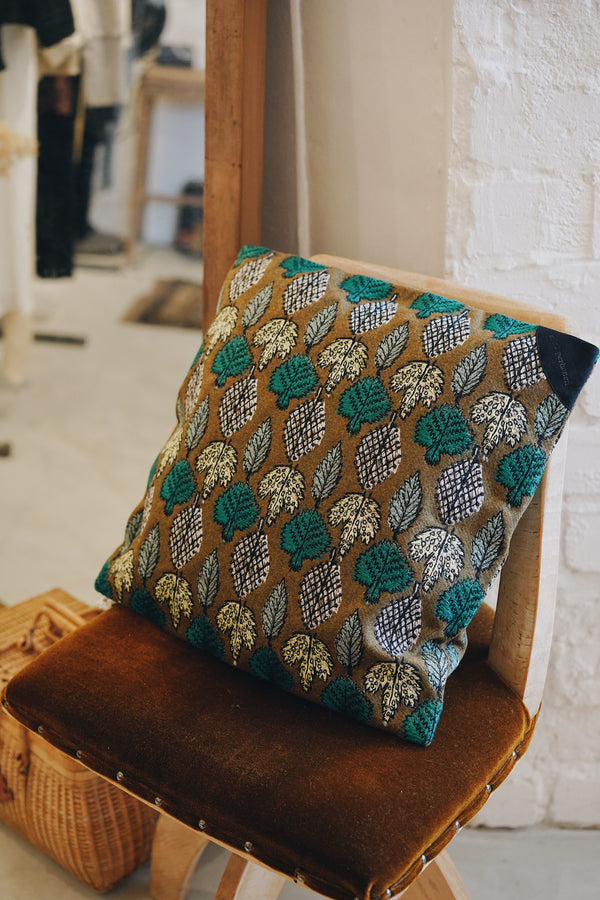 minä perhonen - LEHTI Cushion