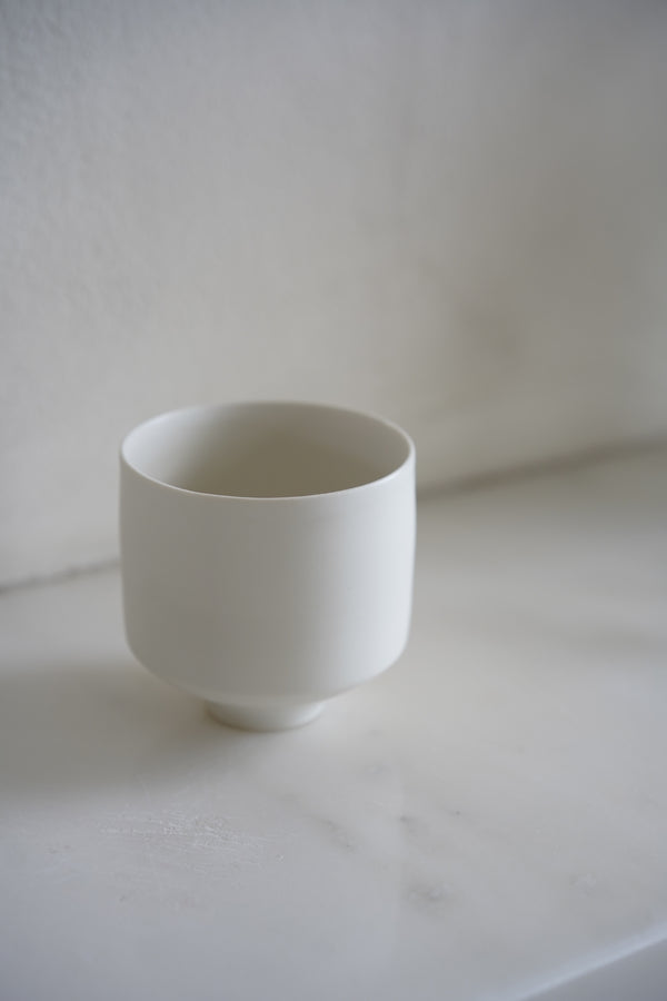 Tetsuya Otani - White Porcelain Square Footed Bowls