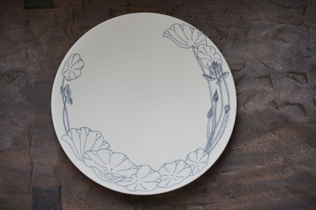 Tetsuya Otani x Momoko Otani - White Porcelain Lotus Flower Round Plate φ240 (OT1)