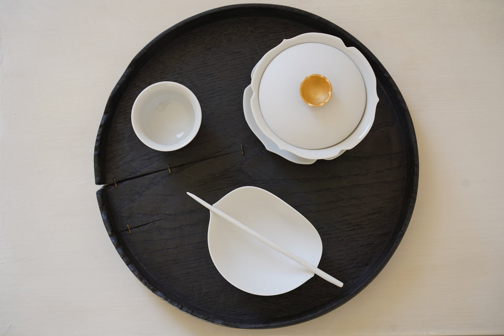 Keiichi Murakami - #5 Black lacquered round wooden tray with chiseled eye in Japanese walnut