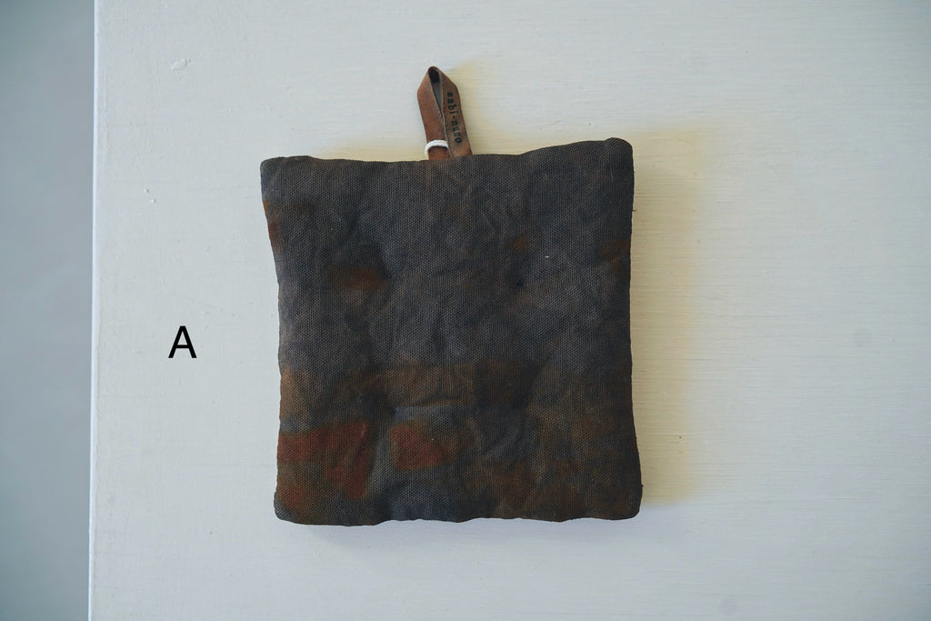 Keiko Murakami - Hand-dyed persimmon & rust dyed tea pot mat