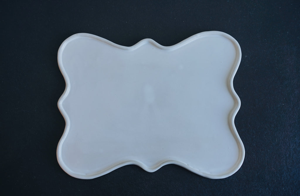 Manami Naoi - Ceramic relief dessert plates