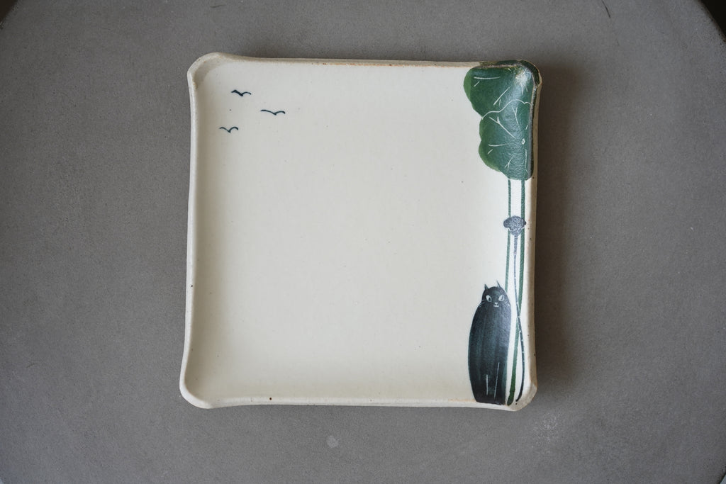 Momoko Otani - Black Cat and Lotus Flower Square Plate M (OM12)