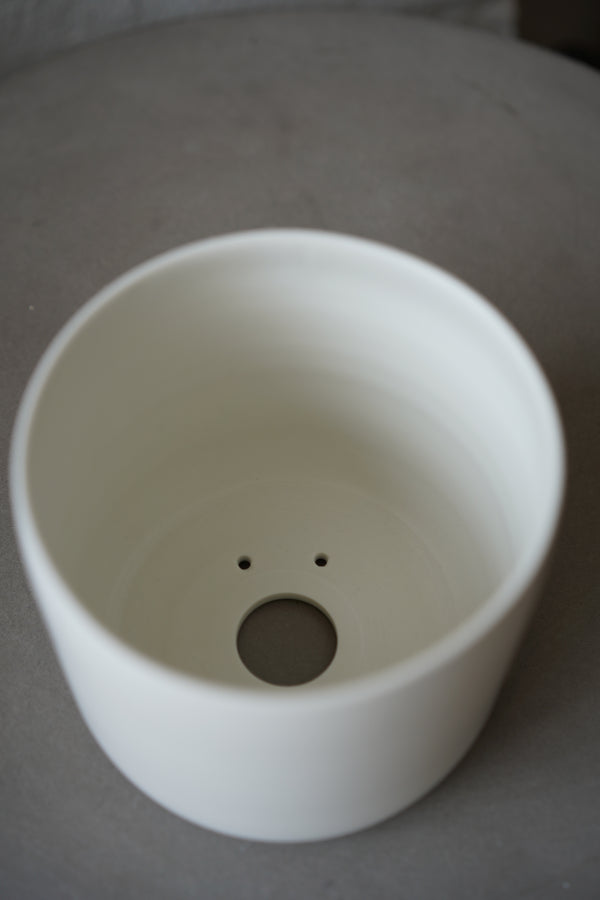 Tetsuya Otani - White Porcelain Planter A (OT35)