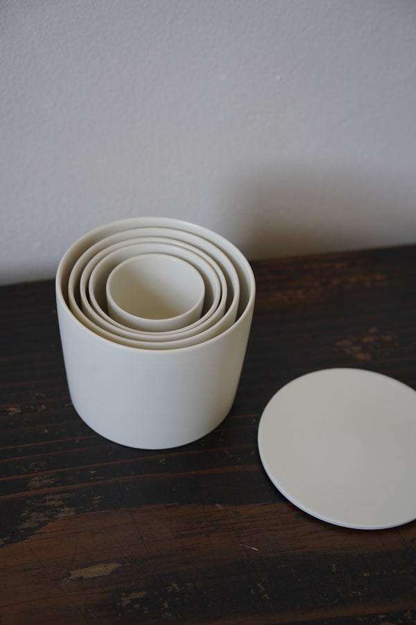 Tetsuya Otani - White Porcelain Nesting Cup Set (OT46)