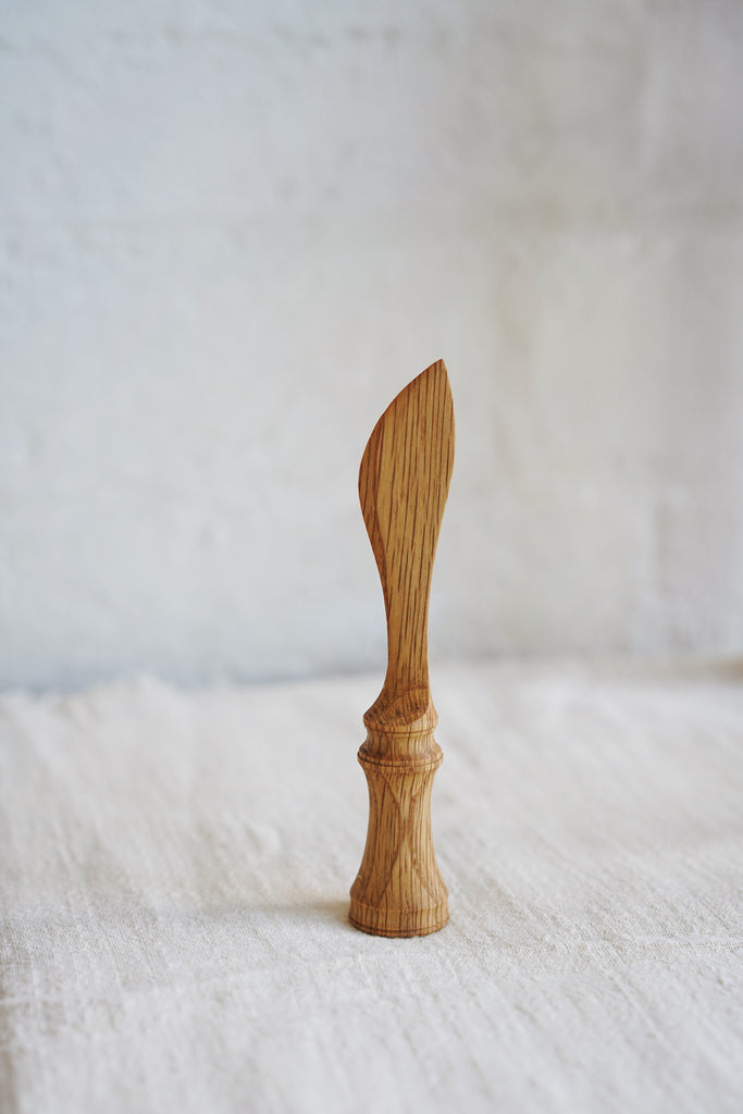 Kenta Nakanishi - Self-standing Wooden Butter Knife