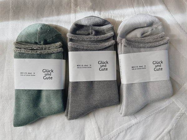 Glück und Gute - Silk & cotton short socks