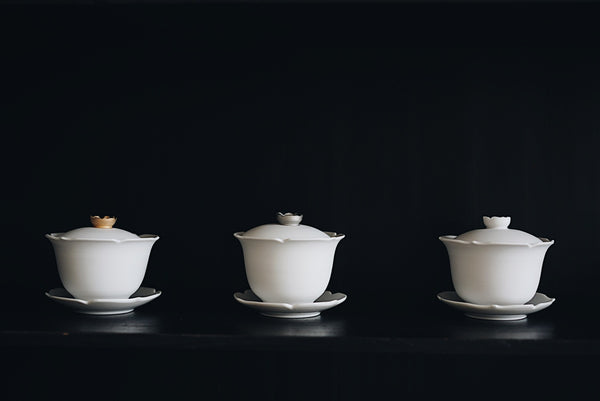Chie Kobayashi - White Porcelain Flower Gaiwan (LAST ONE)