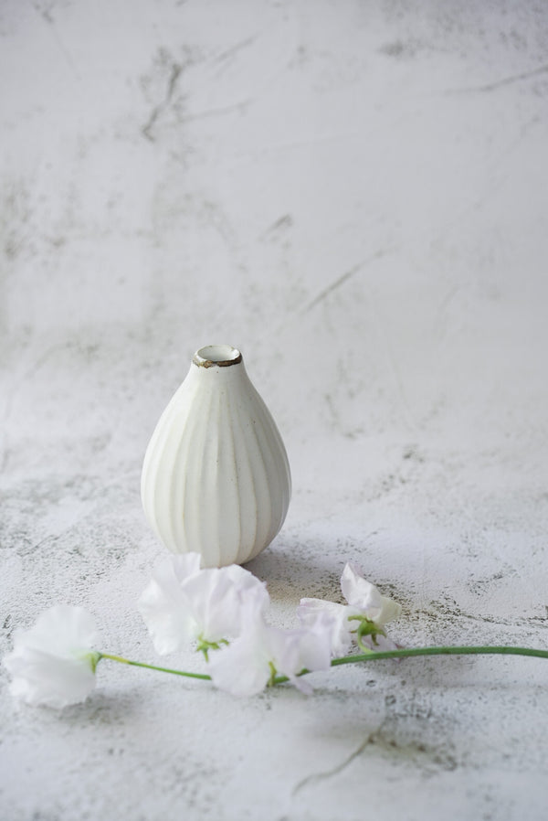 Aya Ogawa - Flower Bud Vase White Lily