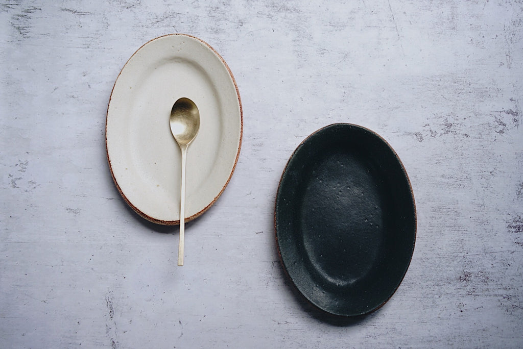 Satomi Ito - Oval Plate M