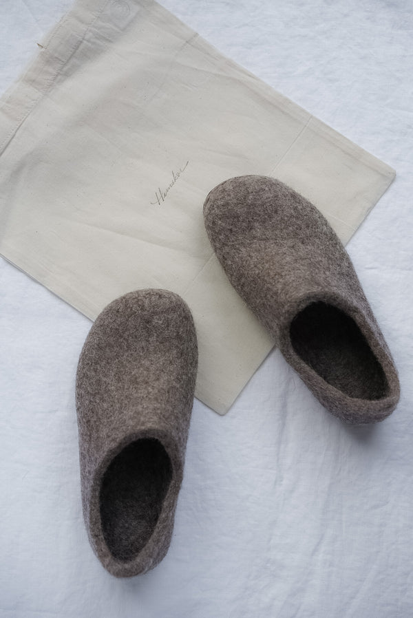 Hemskor - Wool felted slippers (loafers style) Mocha Beige